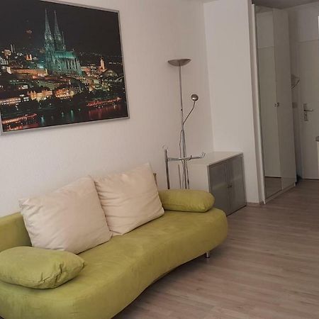 Sonniges Modernes Appartement Hoehenberg ケルン エクステリア 写真