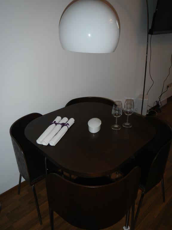 Sonniges Modernes Appartement Hoehenberg ケルン エクステリア 写真