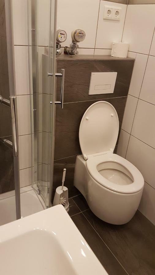 Sonniges Modernes Appartement Hoehenberg ケルン エクステリア 写真