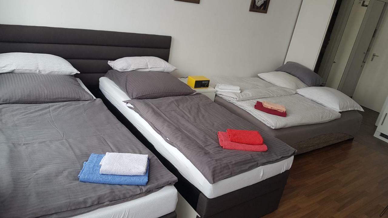 Sonniges Modernes Appartement Hoehenberg ケルン エクステリア 写真