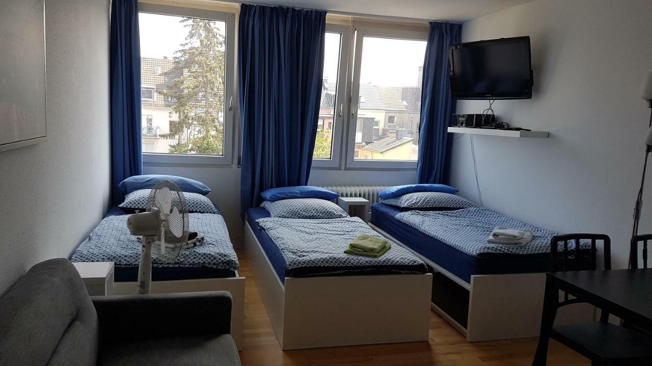 Sonniges Modernes Appartement Hoehenberg ケルン エクステリア 写真