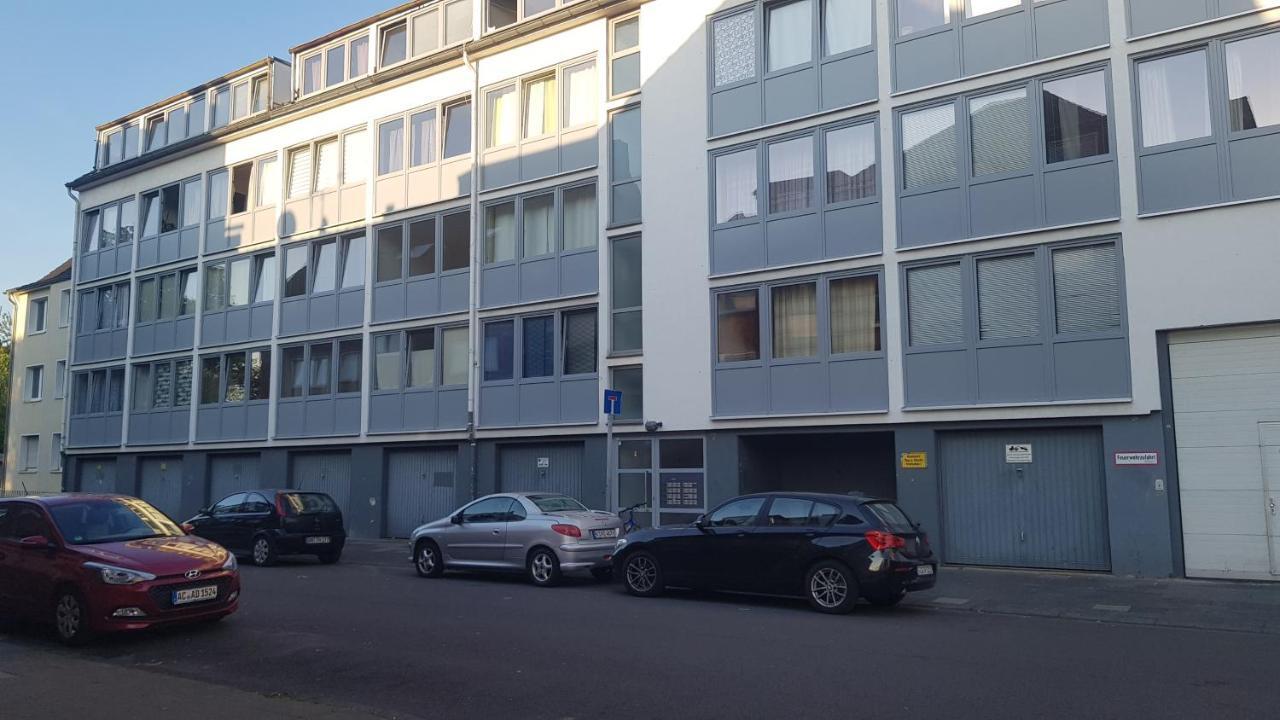 Sonniges Modernes Appartement Hoehenberg ケルン エクステリア 写真