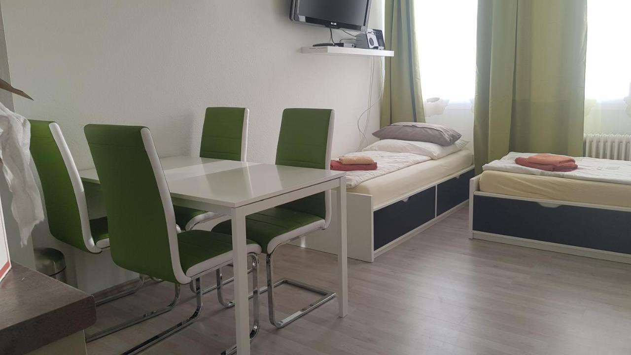 Sonniges Modernes Appartement Hoehenberg ケルン エクステリア 写真